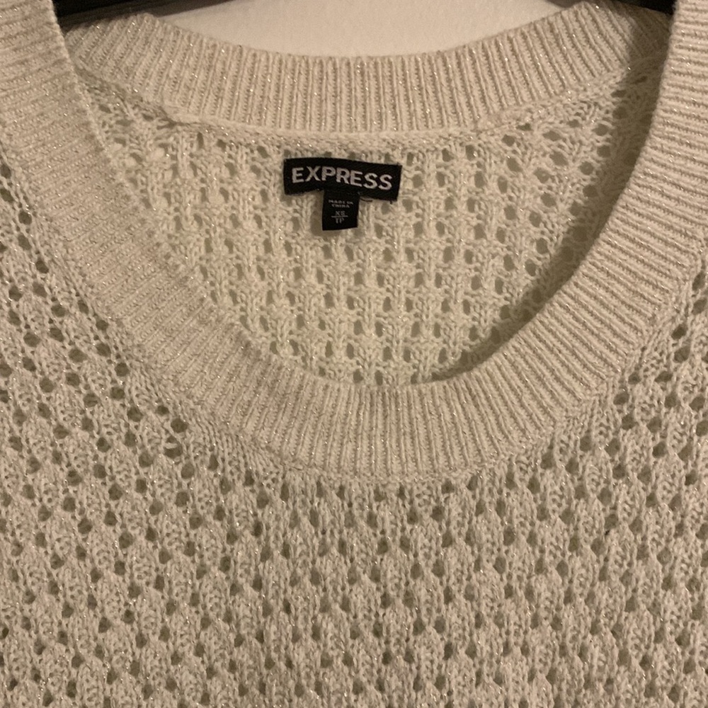 Express Top - Picture 2 of 5